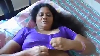 Muskan Rani'S Sensual Indian Mature House Call In Mp4