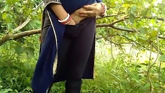 Amateur Couple Enjoys Public Outdoor Sex With Milfs In Indian Porn