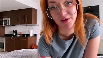 Teen Sister Gives A Squirting Blowjob And Gets Fucked By Stepbrother