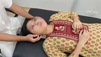 Stunning Indian Babe Gives A Sensual Massage