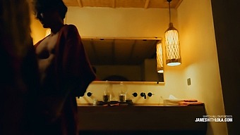 Hartstochtelijke Hotelkamerromance Van Amateurkoppel.